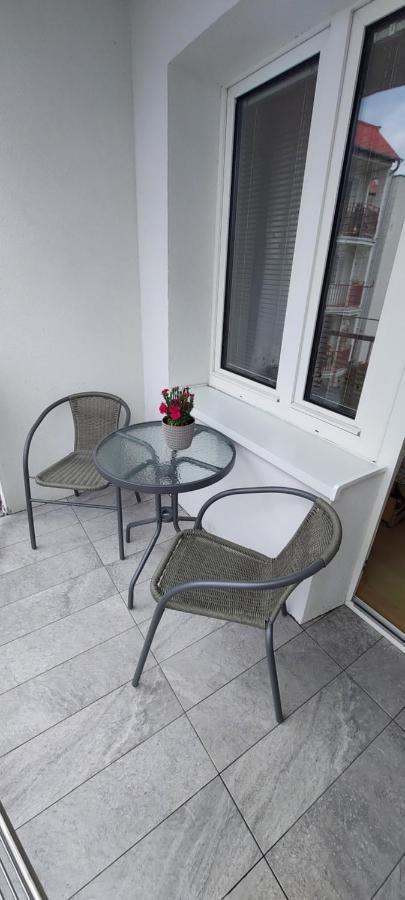 Appartement Apartament Almi à Giżycko Extérieur photo